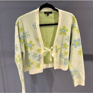Light green/Cream Floral Women's Sweater